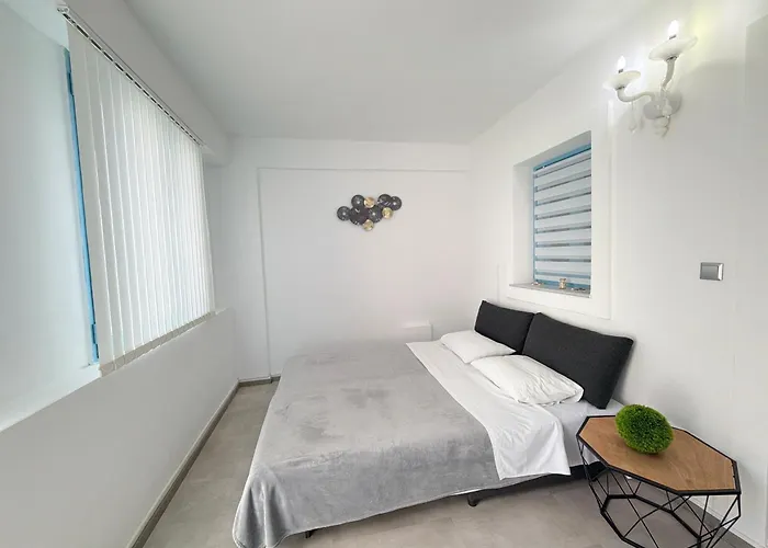 Tatil Evi Almond Deluxe - Fira Center Santorini Island